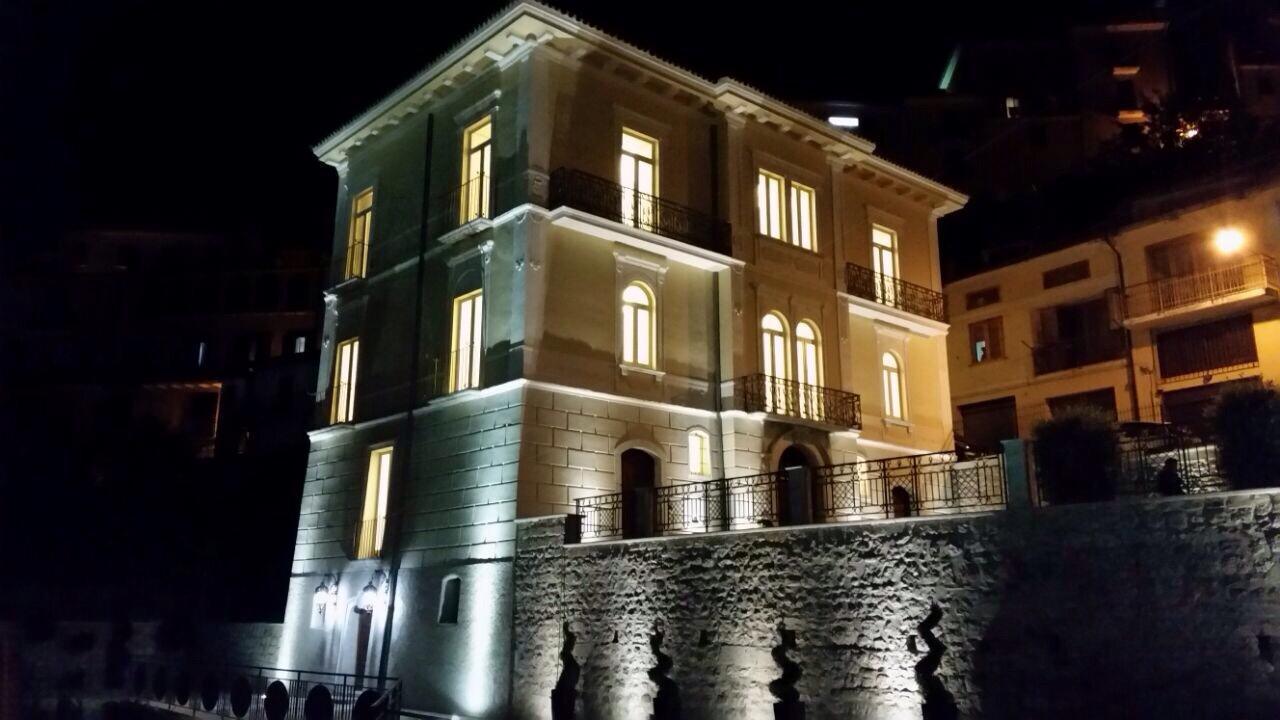 Palazzo Vittoli Bed and Breakfast Castelfranci Zewnętrze zdjęcie