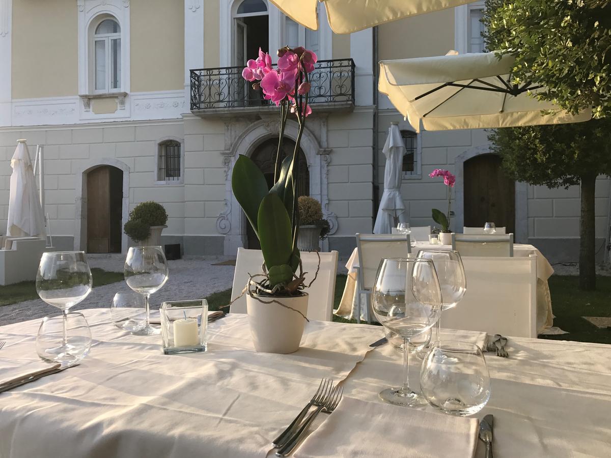 Palazzo Vittoli Bed and Breakfast Castelfranci Zewnętrze zdjęcie