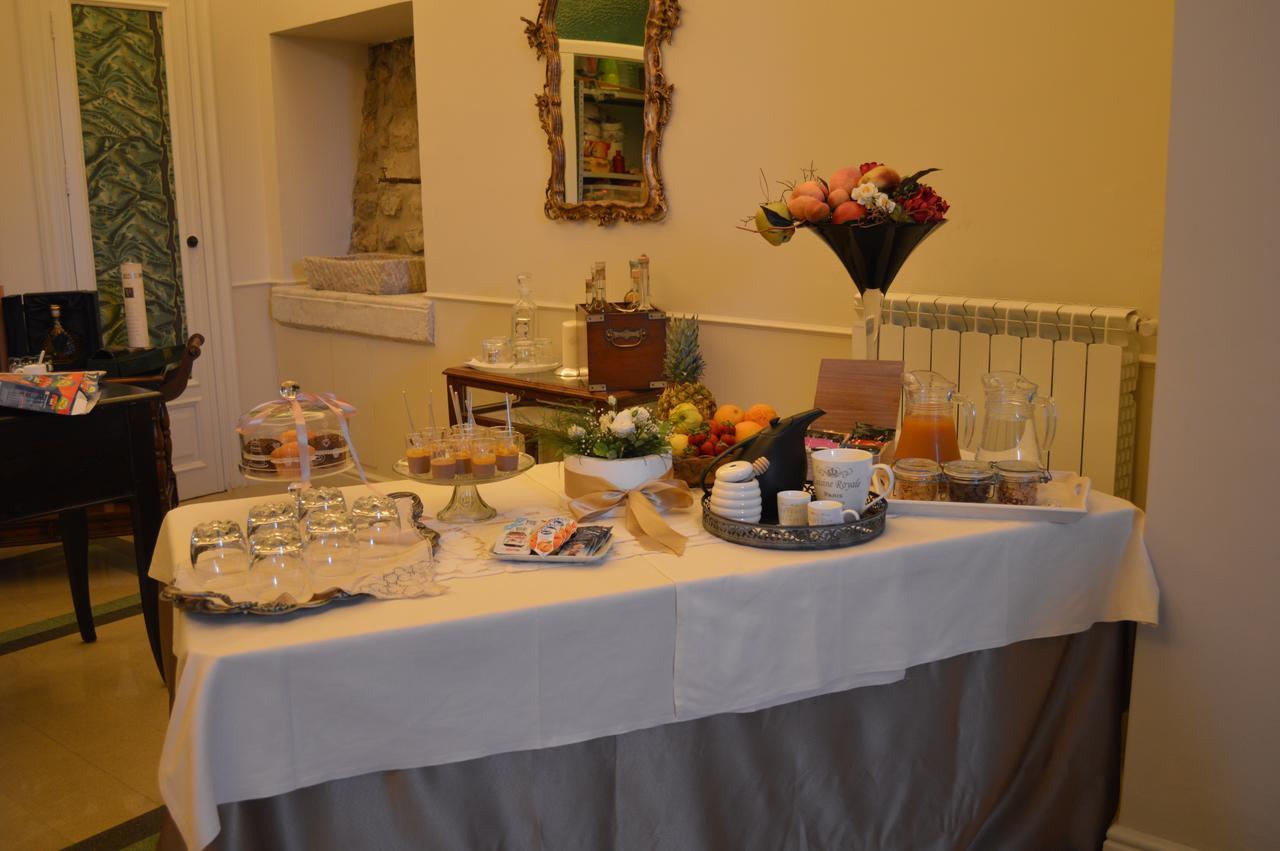 Palazzo Vittoli Bed and Breakfast Castelfranci Zewnętrze zdjęcie
